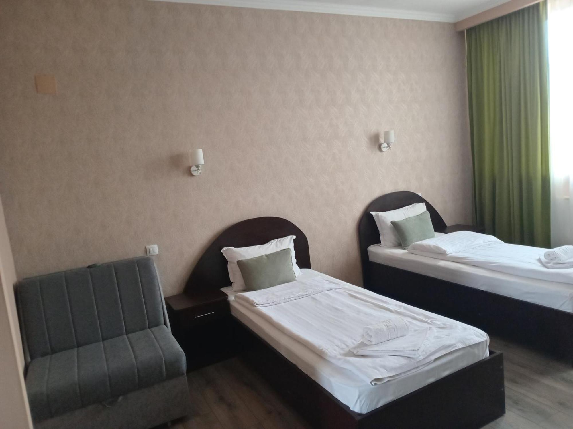 Coliseum Hotel Calafat Buitenkant foto